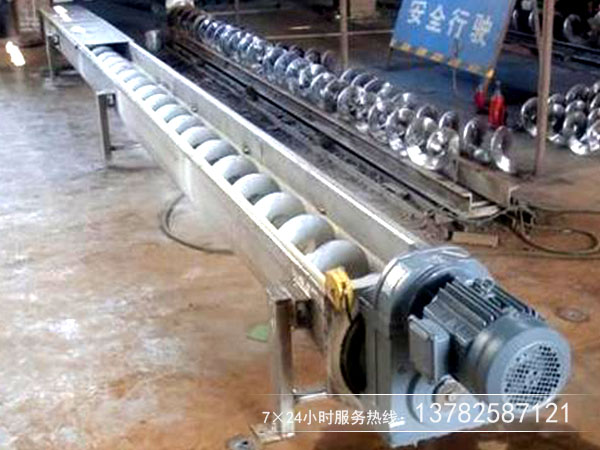 無軸螺旋輸送機(jī)使用環(huán)境惡劣，保養(yǎng)須謹(jǐn)慎