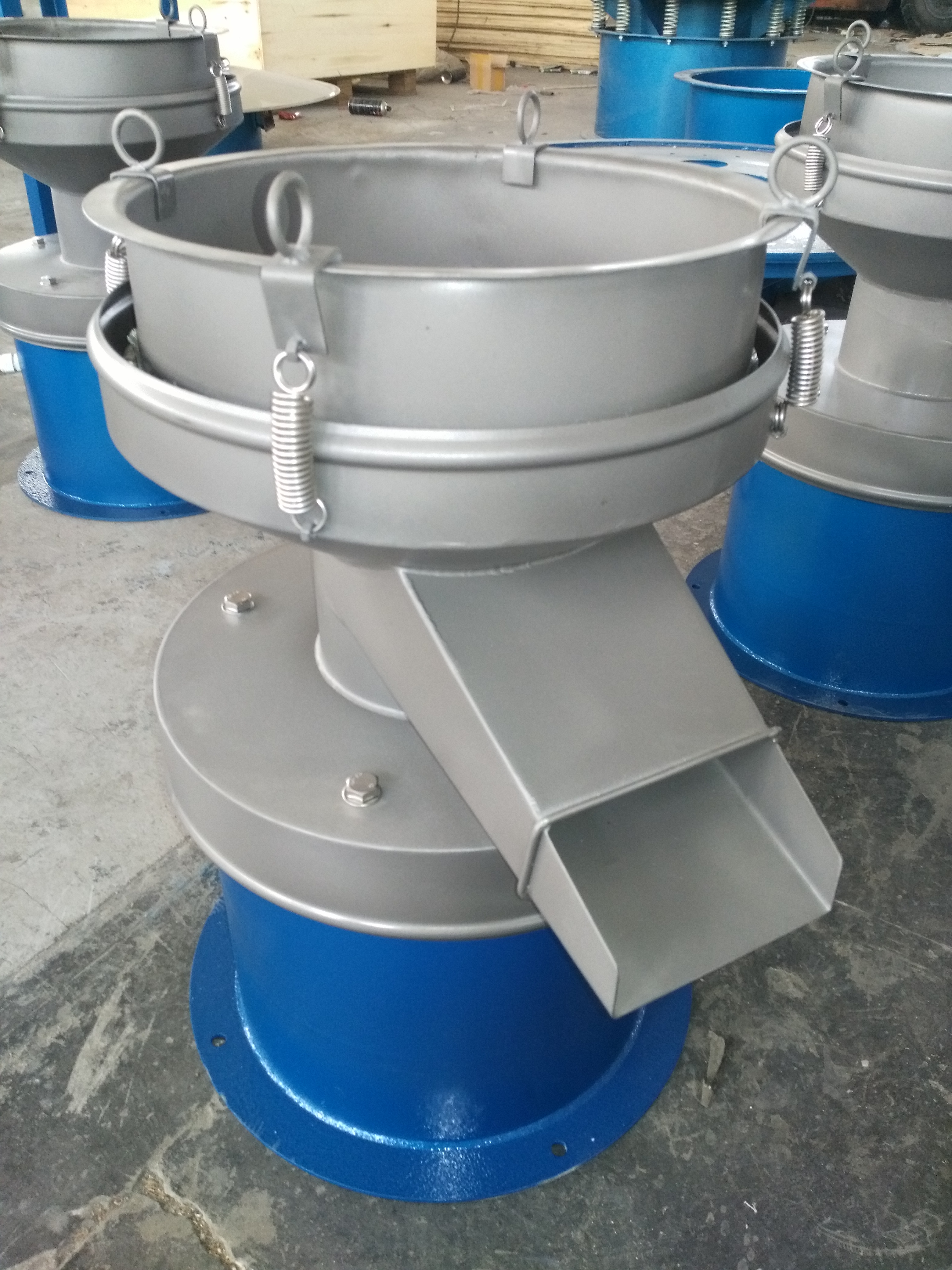 泥漿振動(dòng)篩生產(chǎn)廠家有哪些優(yōu)點(diǎn)？